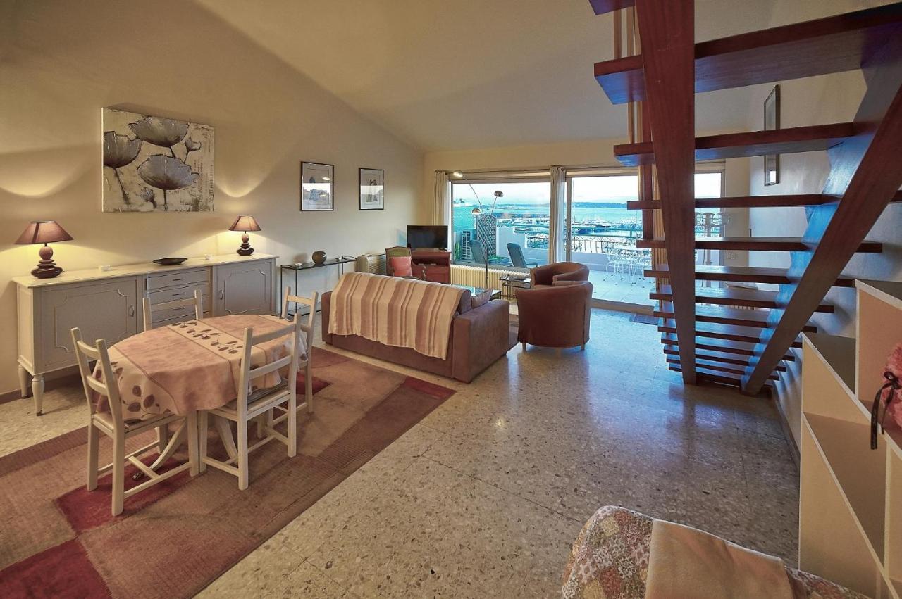 Superbe Duplex Idealement Situe Proche Plages Avec Grande Terrasse Vue Port !L A1B59 Cannes Buitenkant foto